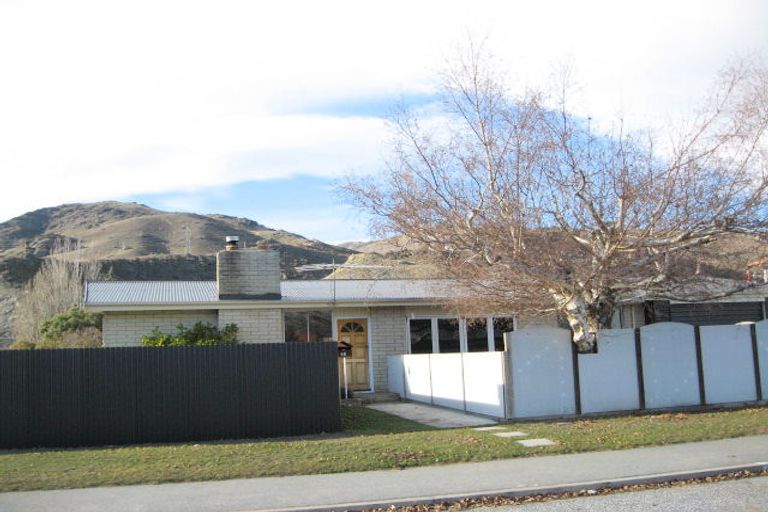 Photo of property in 42 Blyth Street, Cromwell, 9310