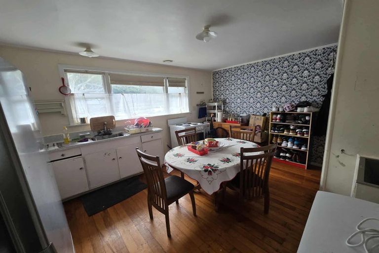 Photo of property in 246 Taita Drive, Taita, Lower Hutt, 5011