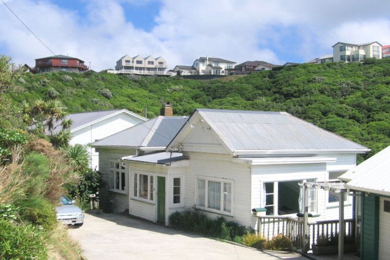 Photo of property in 88 Karepa Street, Brooklyn, Wellington, 6021