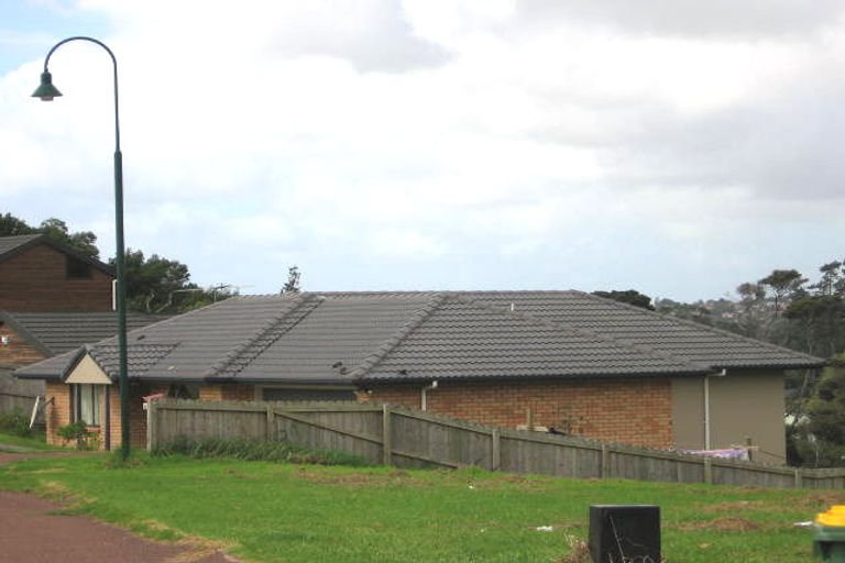 Photo of property in 38 San Valentino Drive, Henderson, Auckland, 0612
