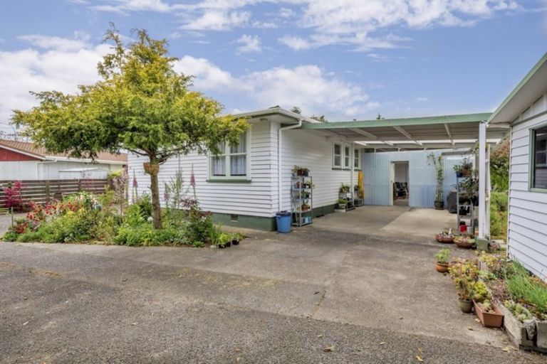 Photo of property in 153a Queen Street West, Levin, 5510