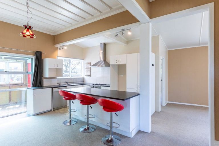 Photo of property in 46 Ross Street, Woodville, 4920