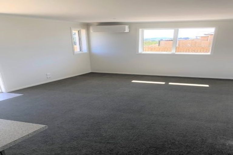Photo of property in 2 Manawaroa Close, Grandview Heights, Hamilton, 3200