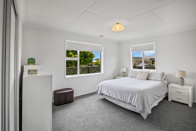 Photo of property in 57 Manu Crescent, Upper Vogeltown, New Plymouth, 4310