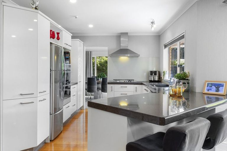 Photo of property in 63 Mcgiven Drive, Ridgewood, New Plymouth, 4371