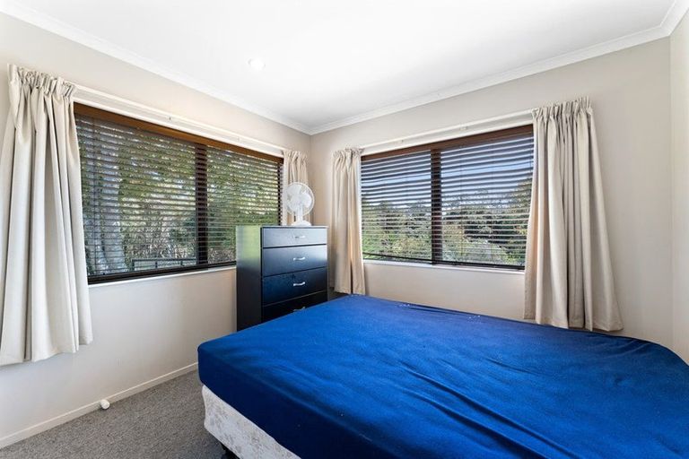 Photo of property in 19 Titch Place, Glen Eden, Auckland, 0602