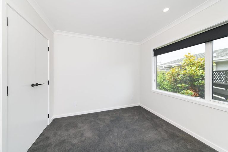 Photo of property in 5a Chelwood Street, Takaro, Palmerston North, 4412
