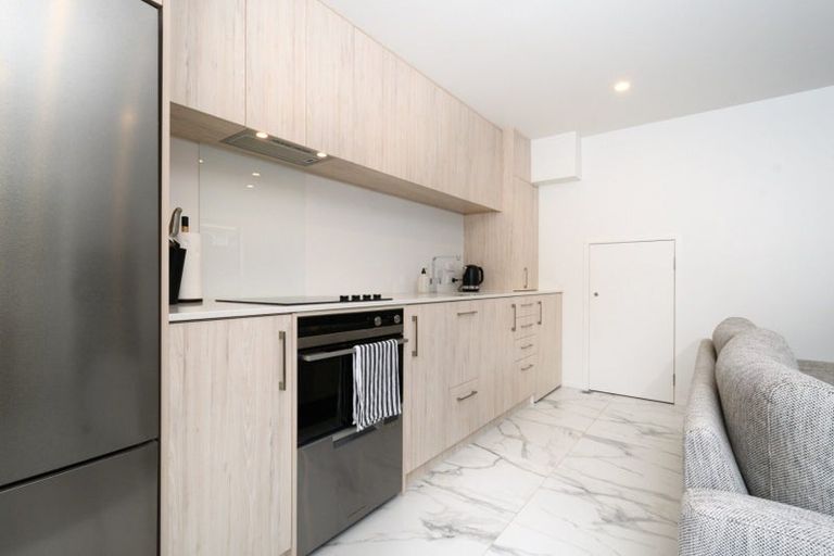 Photo of property in 10/57 Taikata Road, Te Atatu Peninsula, Auckland, 0610