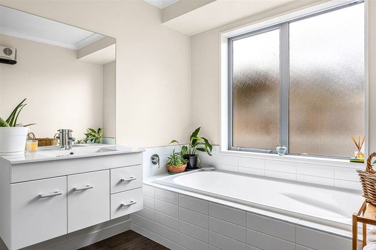 Photo of property in 8b Dewar Lane, Prebbleton, 7604