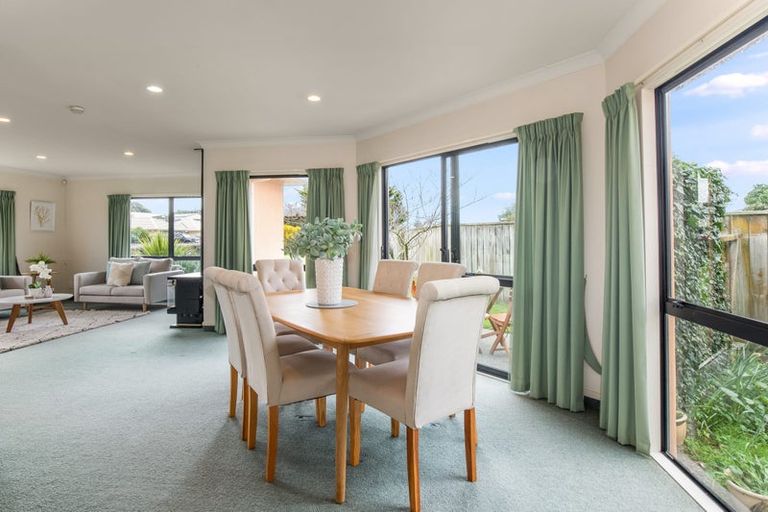 Photo of property in 155 Guildford Drive, Paraparaumu Beach, Paraparaumu, 5032