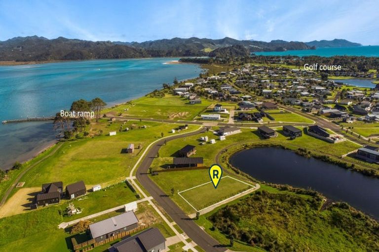 Photo of property in 13 Taniwha Place, Matarangi, 3592