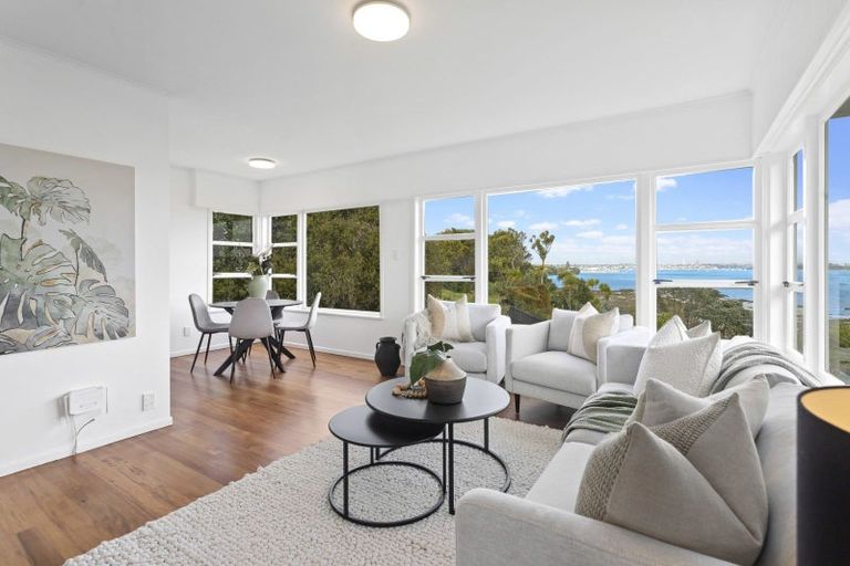 Photo of property in 2/2 Pine Ridge Terrace, Hauraki, Auckland, 0622