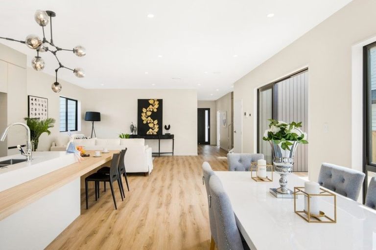 Photo of property in 15 Kearns Drive, Hobsonville, Auckland, 0616