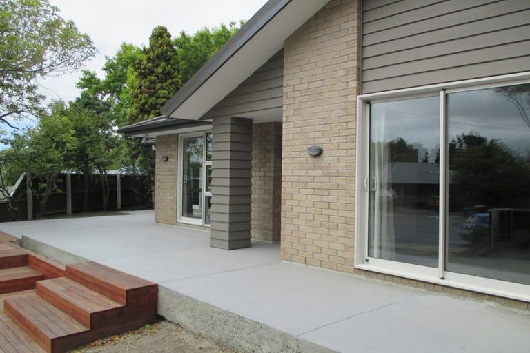 Photo of property in 206 Centaurus Road, Saint Martins, Christchurch, 8022