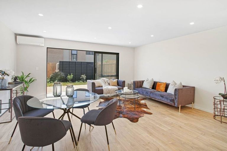 Photo of property in 313c Bucklands Beach Road, Bucklands Beach, Auckland, 2012