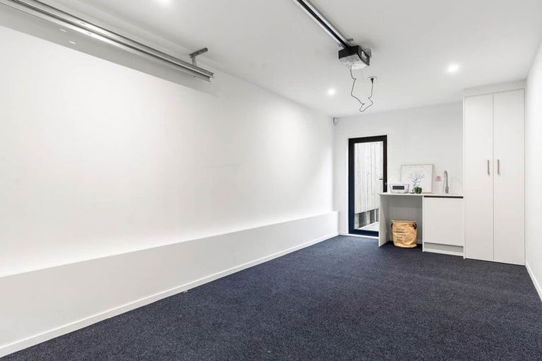 Photo of property in 6 Peara Place, Henderson, Auckland, 0610