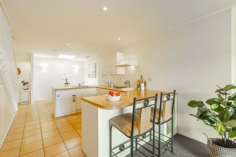 Photo of property in Grosvenor Cl, 21/6u Brown Street, Mount Cook, Wellington, 6021