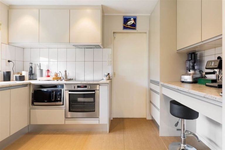Photo of property in 41a/2 Titirangi Road, New Lynn, Auckland, 0600