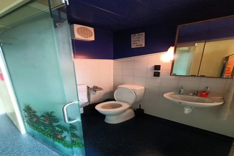 Photo of property in Qba Apartments, 1b/51 Webb Street, Mount Cook, Wellington, 6011