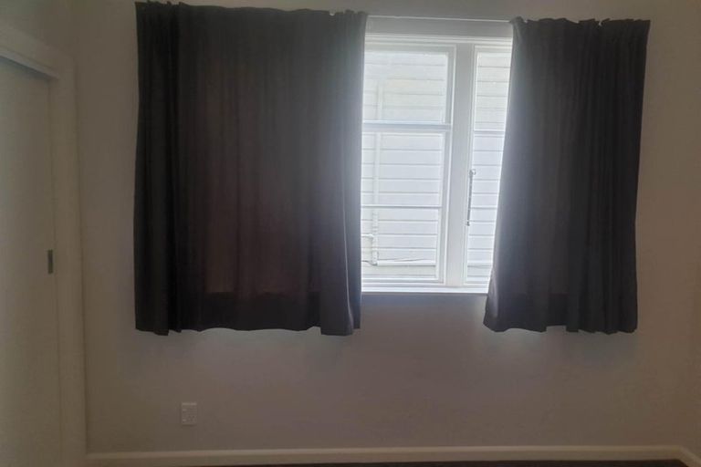 Photo of property in 98 Overtoun Terrace, Hataitai, Wellington, 6021