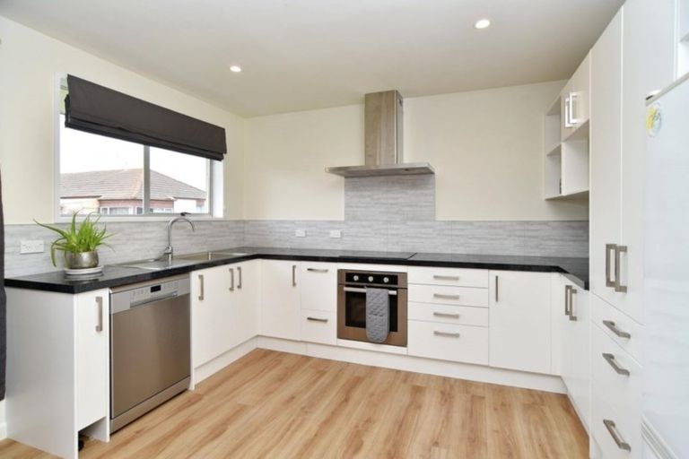 Photo of property in 42 Trevor Street, Hornby, Christchurch, 8042