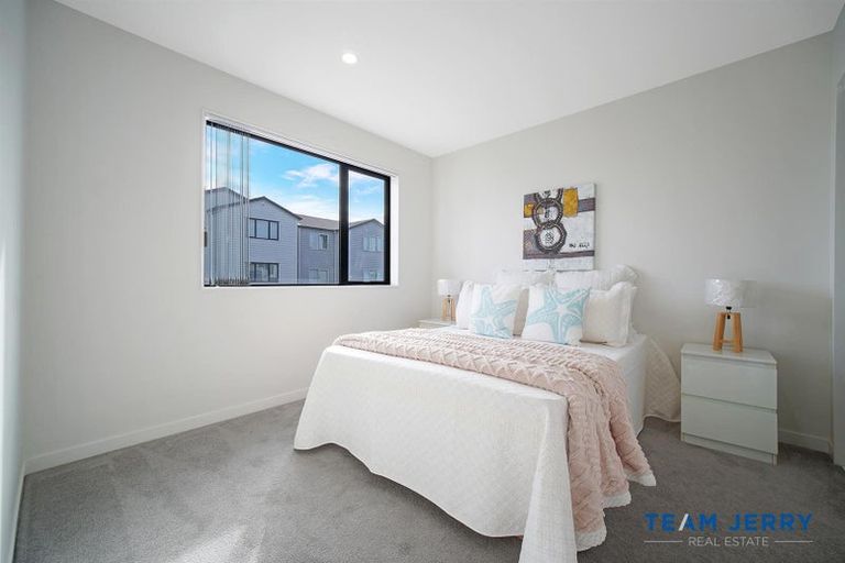 Photo of property in 22 Laquinta Place, Flat Bush, Auckland, 2019