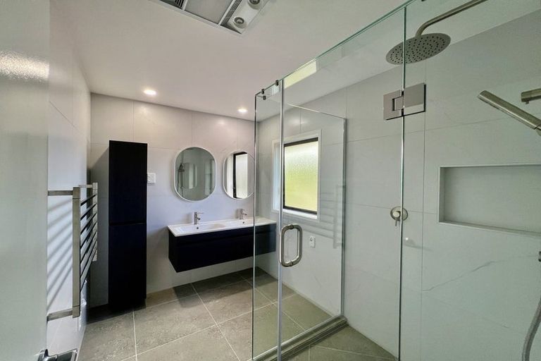 Photo of property in 3 Mimosa Place, Half Moon Bay, Auckland, 2012