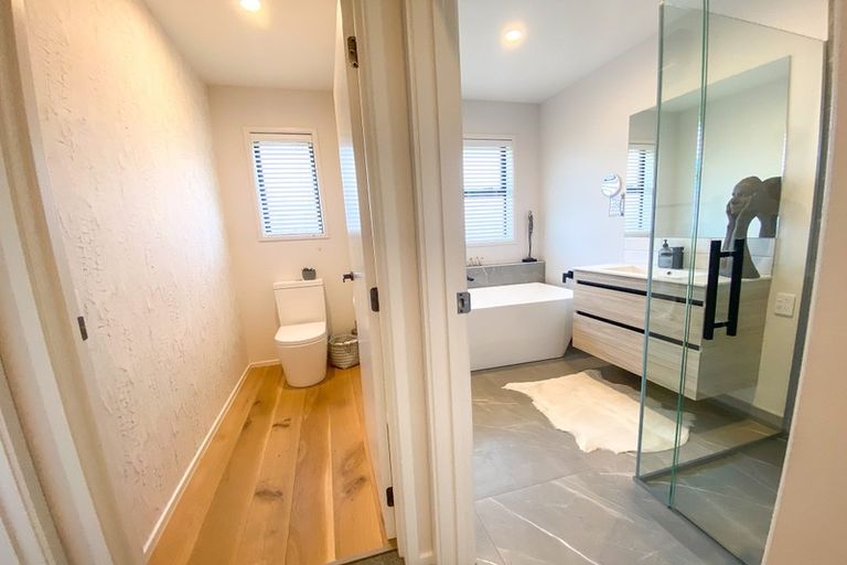 Photo of property in 48 Stratford Drive, Mount Pisa, Cromwell, 9383