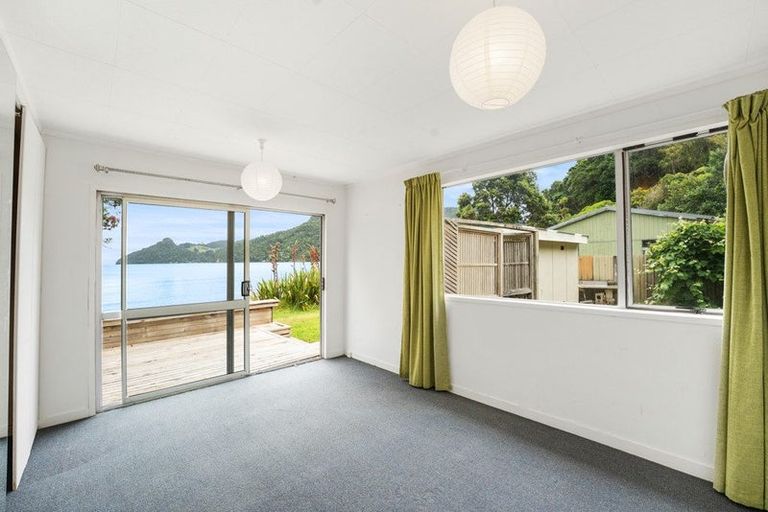 Photo of property in 3 Foster Avenue, Huia, Auckland, 0604