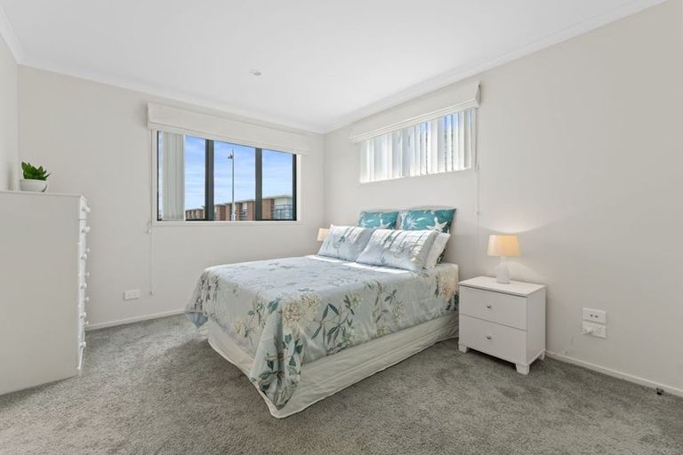 Photo of property in 7 Meteor Road, Hobsonville, Auckland, 0616