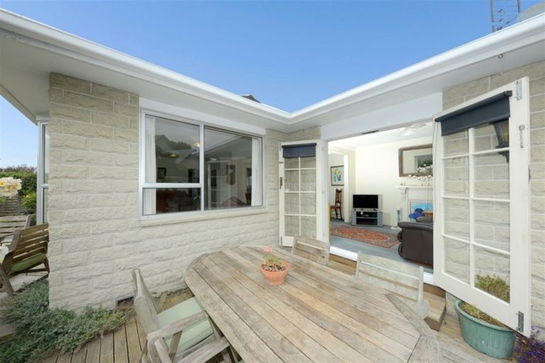 Photo of property in 42 Toorak Avenue, Avonhead, Christchurch, 8042