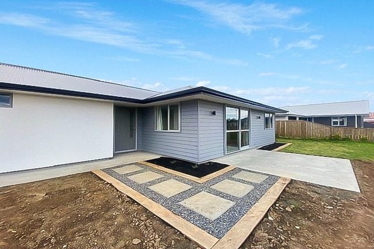 Photo of property in 2 Kereru Street, Marton, 4710