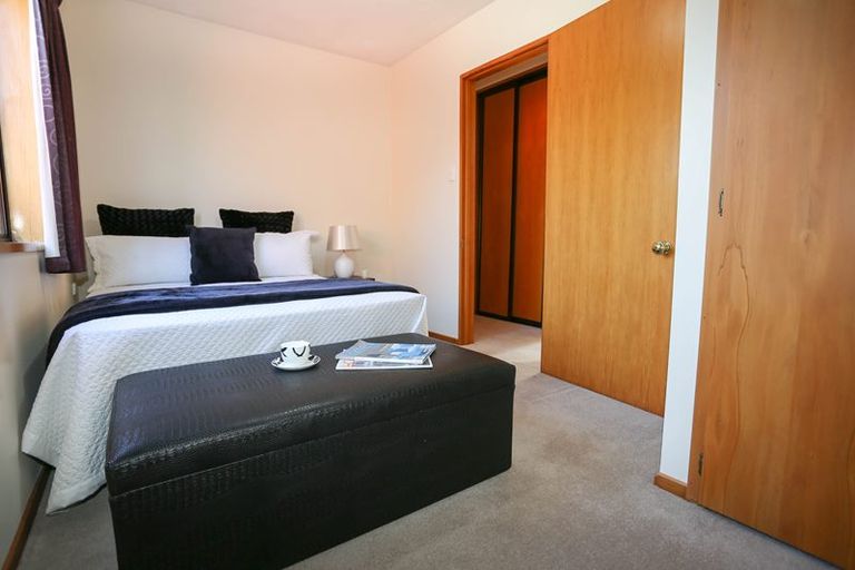 Photo of property in 26 Felstead Place, Avonhead, Christchurch, 8042