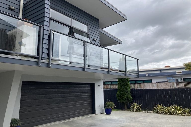 Photo of property in 17u4 Cook Street, Hamilton East, Hamilton, 3216