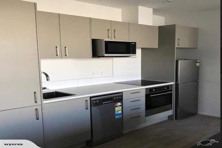 Photo of property in Wyndham Gardens Apartments, 411/30u Red Oaks Drive, Frankton, Queenstown, 9300