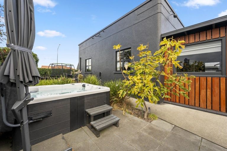 Photo of property in 54 Church Road, Taradale, Napier, 4112