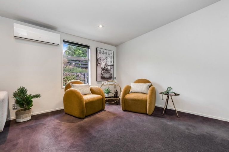 Photo of property in 47 Harry Dreadon Road, Opaheke, Papakura, 2584