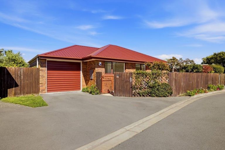Photo of property in 52a Marriotts Road, North New Brighton, Christchurch, 8083