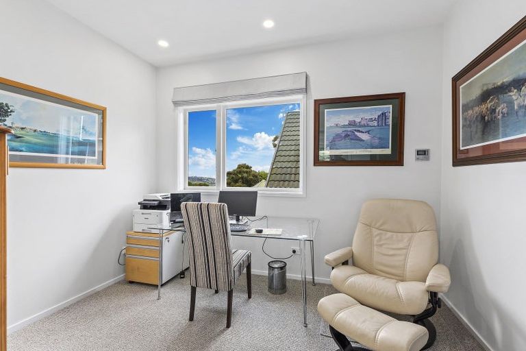 Photo of property in 17 Fortunatus Street, Brooklyn, Wellington, 6021