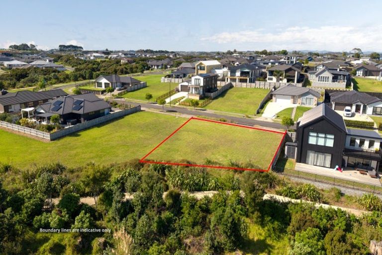 Photo of property in 65 Tahuna Minhinnick Drive, Glenbrook, 2681