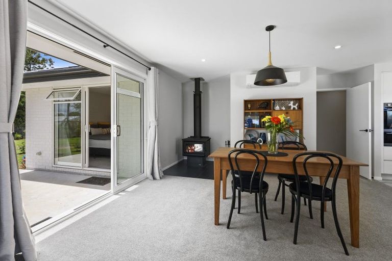 Photo of property in 7 Fairview Place, Levin, 5510