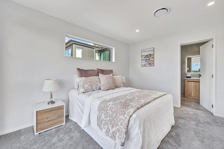 Photo of property in 40 Drumnaconagher Road, Flat Bush, Auckland, 2019