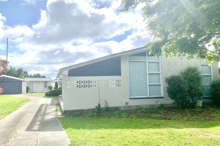Photo of property in 35 Bermuda Drive, Hornby, Christchurch, 8042