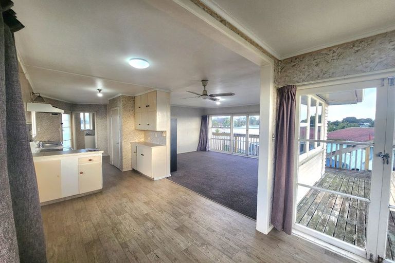 Photo of property in 2/23 Claymore Street, Manurewa, Auckland, 2102