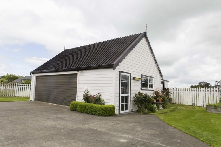 Photo of property in 3 Maclaurin Street, Dannevirke, 4930