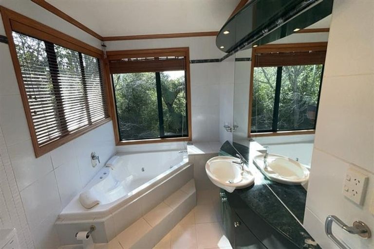 Photo of property in 44b Victoria Road, New Plymouth, 4310