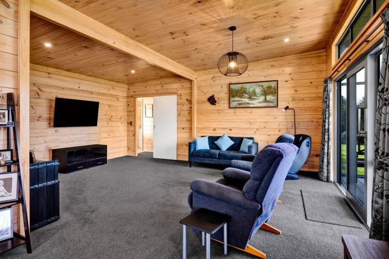 Photo of property in 141a Turuturu Road, Hawera, 4674