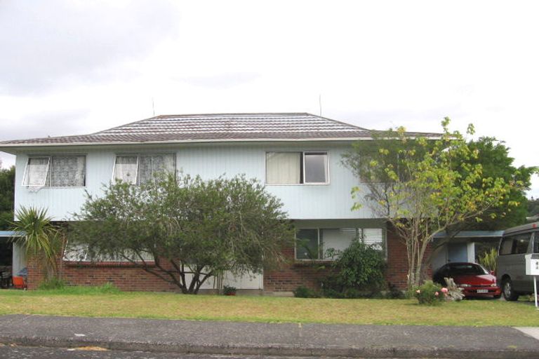 Photo of property in 4 Lancelot Place, Glenfield, Auckland, 0629