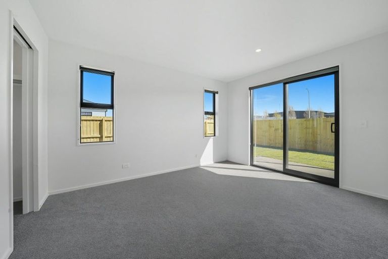 Photo of property in 89 Bill Hammond Drive, Belfast, 8051