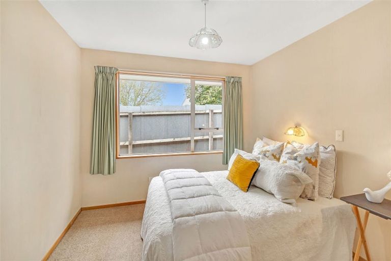 Photo of property in 216 Grahams Road, Burnside, Christchurch, 8053